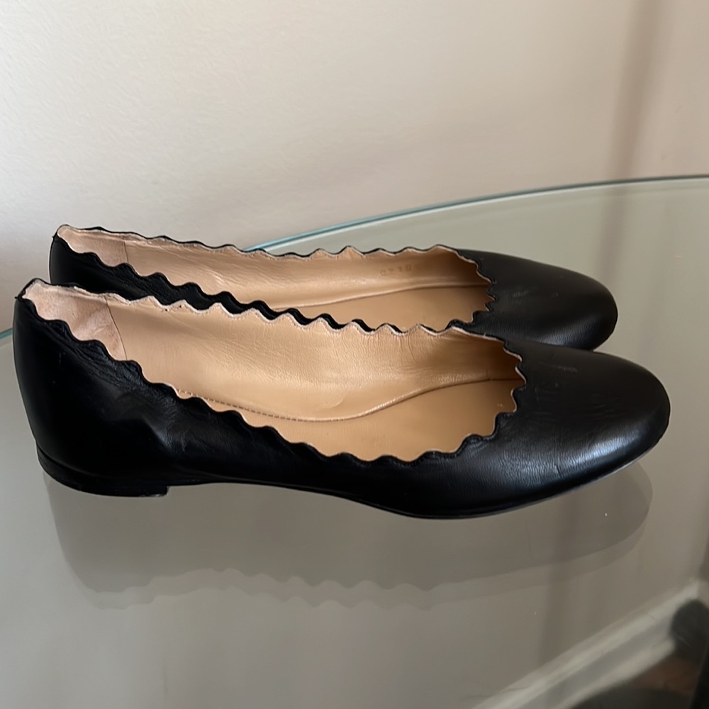 Cholé black flats